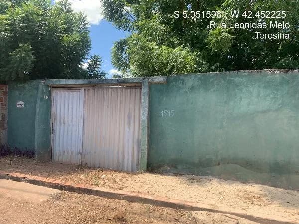 Casa - 2 Quartos - Altos - Ocupado — foto 2