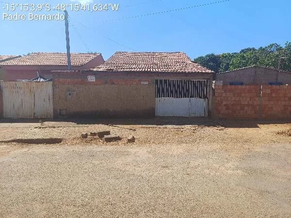 Casa - 3 Quartos - Padre Bernardo - Ocupado — foto 2