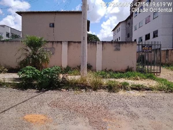 Apartamento - 2 Quartos - Cidade Ocidental - Ocupado — foto 2