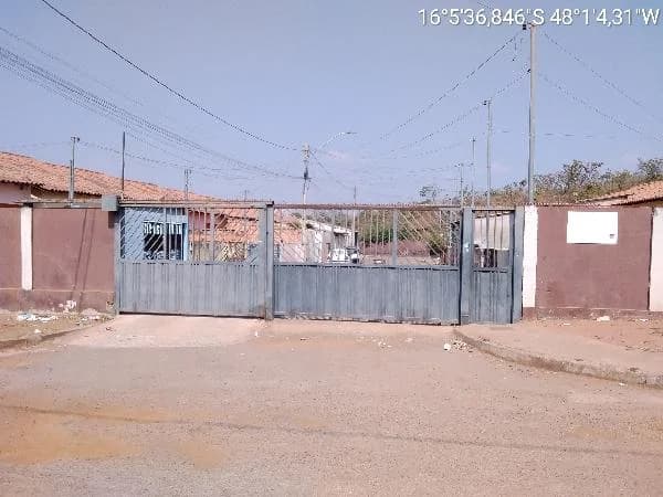 Casa - 2 Quartos - Valparaiso de Goias - Ocupado — foto 2