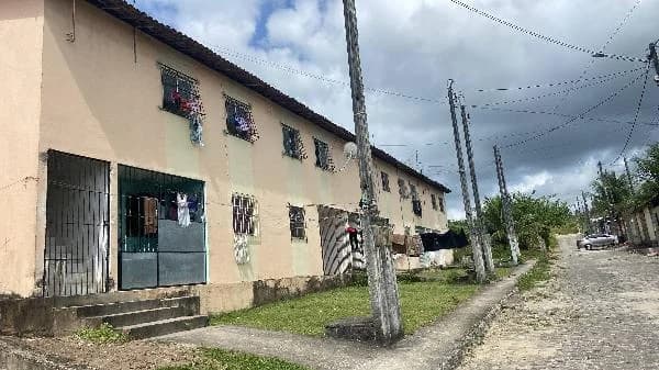 Apartamento - 2 Quartos - Igarassu - Ocupado — foto 2