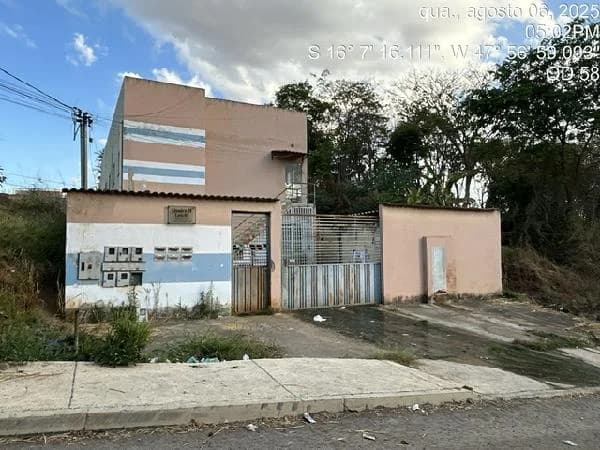 Apartamento - 2 Quartos - Cidade Ocidental - Ocupado — foto 2