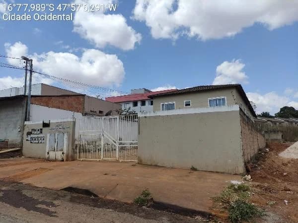 Apartamento - 2 Quartos - Cidade Ocidental - Desocupado — foto 2