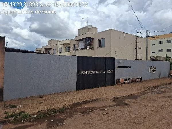 Apartamento - 2 Quartos - Aguas Lindas de Goias - Ocupado — foto 2