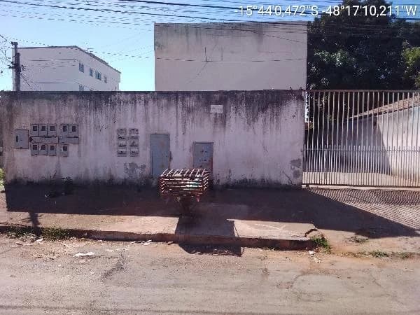 Apartamento - 1 Quartos - Aguas Lindas de Goias - Ocupado — foto 2