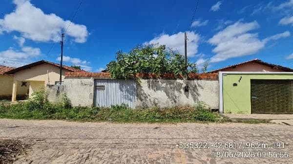 Casa - 2 Quartos - Demerval Lobao - Desocupado — foto 2