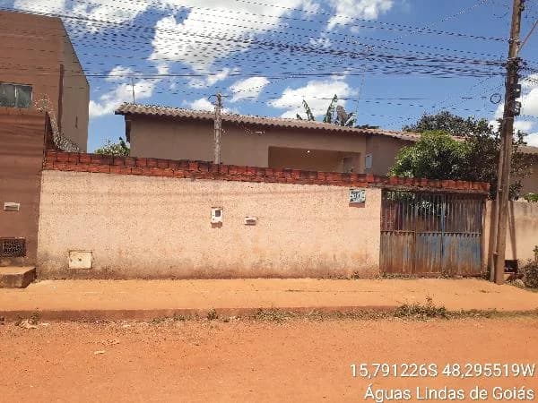 Casa - 2 Quartos - Aguas Lindas de Goias - Ocupado — foto 2