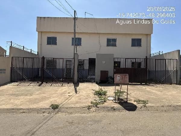 Apartamento - 2 Quartos - Aguas Lindas de Goias - Ocupado — foto 2