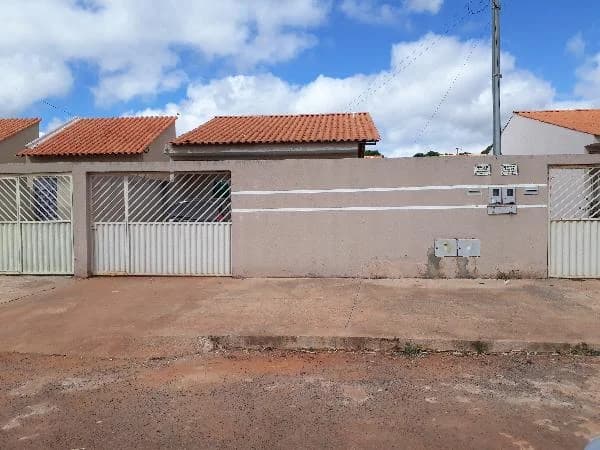 Casa - 2 Quartos - Planaltina - Ocupado — foto 2