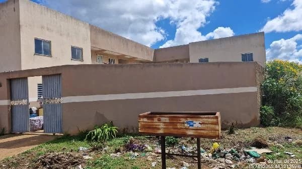 Apartamento - 2 Quartos - Aguas Lindas de Goias - Desocupado — foto 2