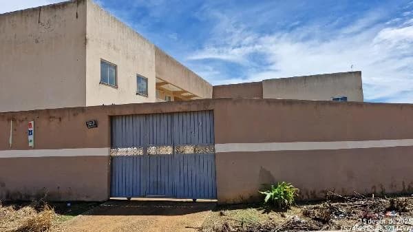Apartamento - 2 Quartos - Aguas Lindas de Goias - Ocupado — foto 2