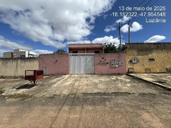 Apartamento - 2 Quartos - Luziania - Ocupado — foto 2