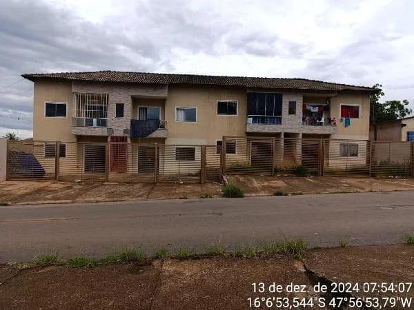 Apartamento - 2 Quartos - Cidade Ocidental - Ocupado — foto 2