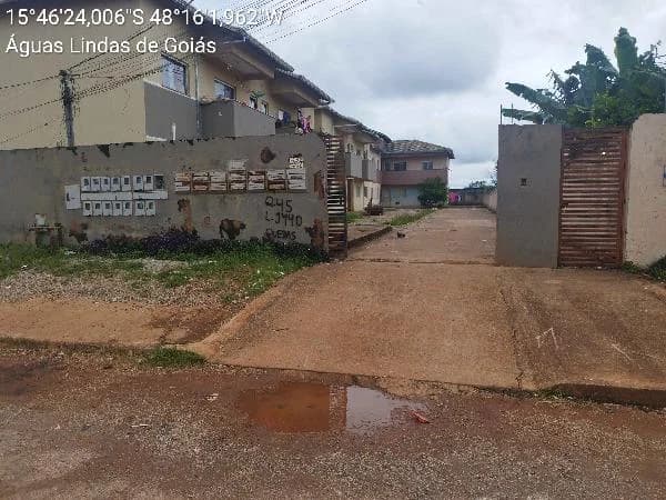 Apartamento - 2 Quartos - Aguas Lindas de Goias - Ocupado — foto 2