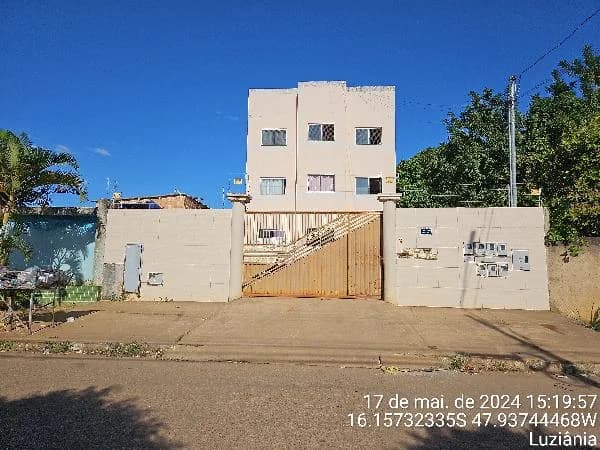 Apartamento - 2 Quartos - Luziania - Ocupado — foto 2
