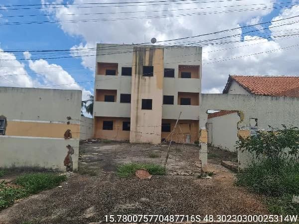 Apartamento - 2 Quartos - Aguas Lindas de Goias - Ocupado — foto 2