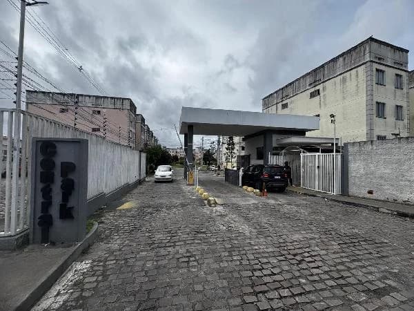 Apartamento - 2 Quartos - Feira de Santana - Ocupado — foto 2