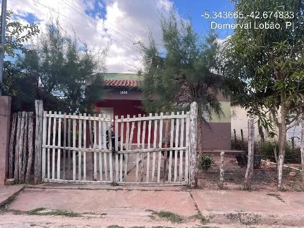 Casa - 2 Quartos - Demerval Lobao - Ocupado — foto 2