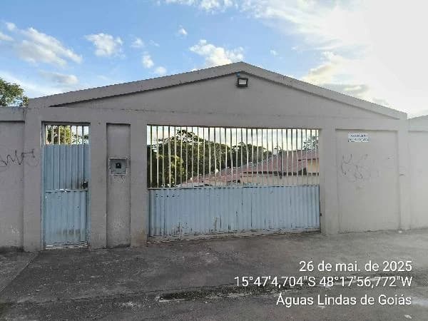Casa - 2 Quartos - Aguas Lindas de Goias - Ocupado — foto 2