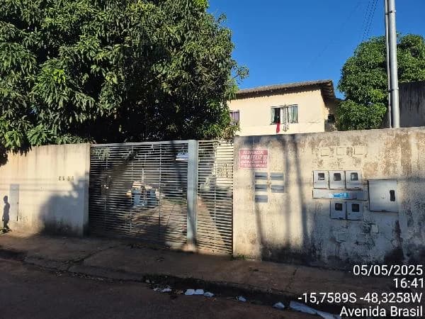 Apartamento - 2 Quartos - Aguas Lindas de Goias - Desocupado — foto 2