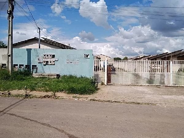 Casa - 2 Quartos - Luziania - Ocupado — foto 2