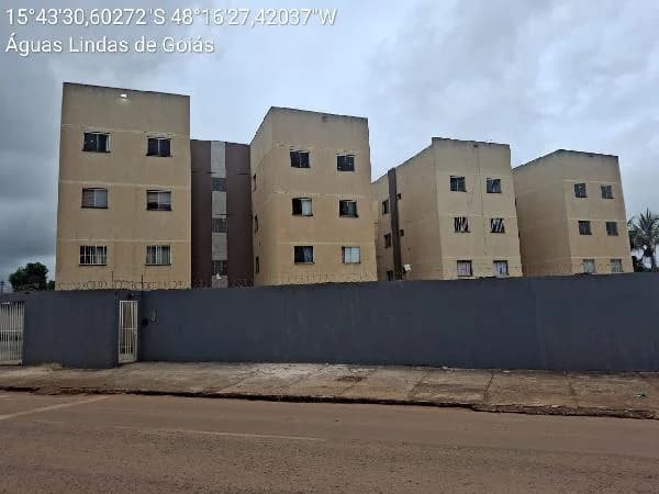 Apartamento - 2 Quartos - Aguas Lindas de Goias - Ocupado — foto 2
