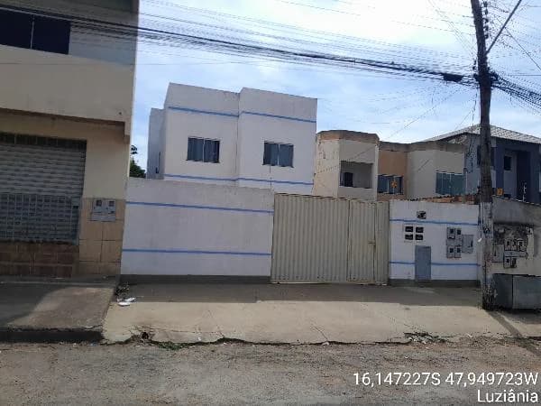 Apartamento - 2 Quartos - Luziania - Ocupado — foto 2