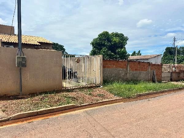 Casa - 2 Quartos - Varzea Grande - Desocupado — foto 2