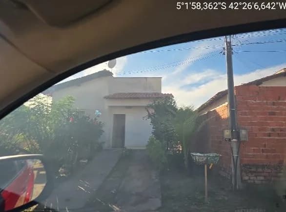 Casa - 2 Quartos - Altos - Desocupado — foto 2