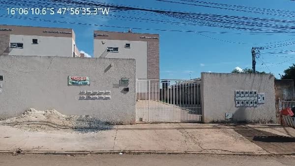 Apartamento - 2 Quartos - Cidade Ocidental - Ocupado — foto 2