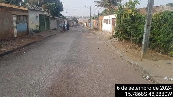 Apartamento - 2 Quartos - Aguas Lindas de Goias - Ocupado — foto 2