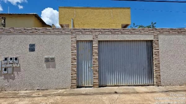 Apartamento - 3 Quartos - Aguas Lindas de Goias - Ocupado — foto 2