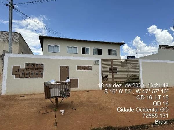 Apartamento - 2 Quartos - Cidade Ocidental - Ocupado — foto 2