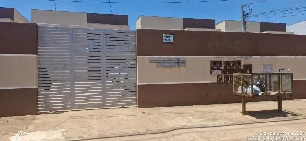 Apartamento - 2 Quartos - Aguas Lindas de Goias - Ocupado — foto 2