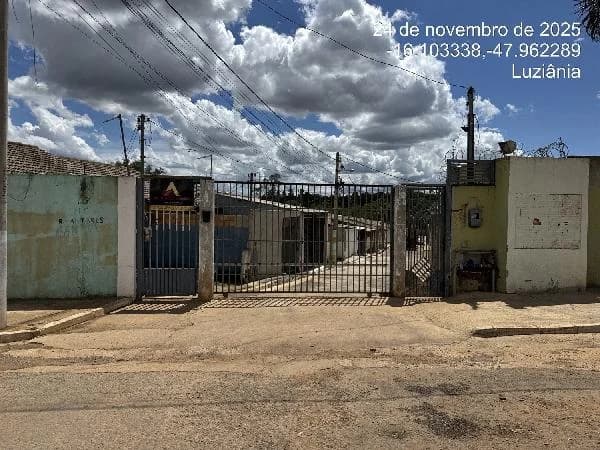 Casa - 2 Quartos - Cidade Ocidental - Ocupado — foto 2