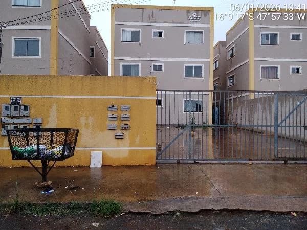 Apartamento - 2 Quartos - Luziania - Ocupado — foto 2