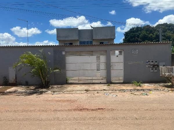 Apartamento - 2 Quartos - Aguas Lindas de Goias - Ocupado — foto 2