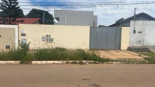 Apartamento - 2 Quartos - Aguas Lindas de Goias - Ocupado — foto 2
