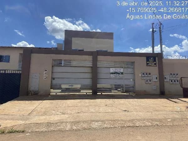 Apartamento - 2 Quartos - Aguas Lindas de Goias - Ocupado — foto 2
