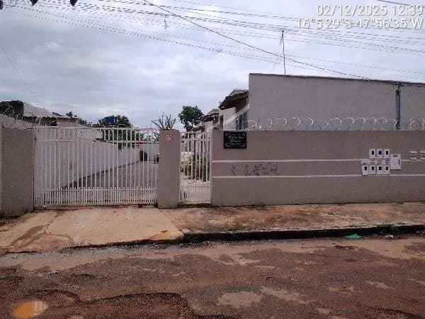 Casa - 2 Quartos - Cidade Ocidental - Ocupado — foto 2