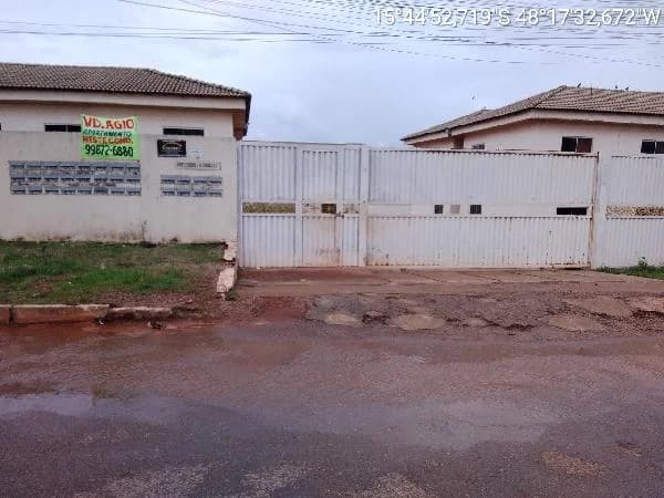 Apartamento - 2 Quartos - Aguas Lindas de Goias - Ocupado — foto 2