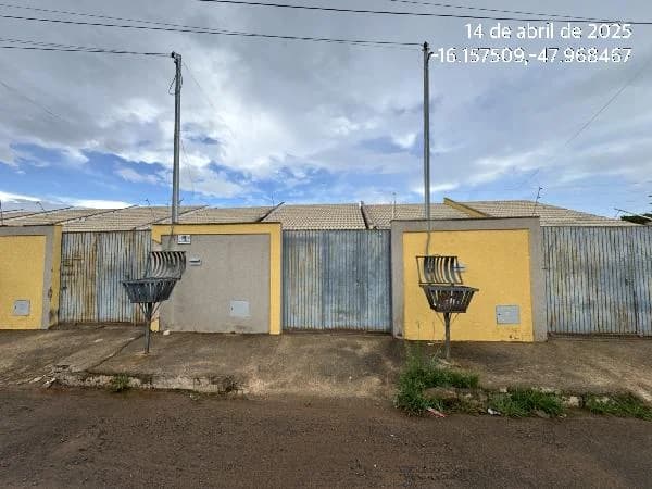Casa - 2 Quartos - Luziania - Não Informado. — foto 2