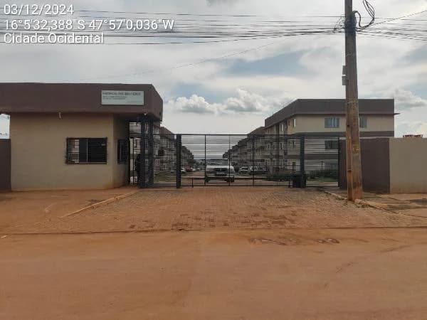 Apartamento - 2 Quartos - Cidade Ocidental - Ocupado — foto 2