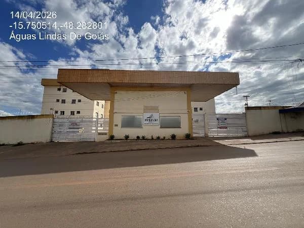 Apartamento - 2 Quartos - Aguas Lindas de Goias - Ocupado — foto 2