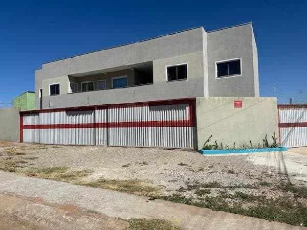Apartamento - 2 Quartos - Aguas Lindas de Goias - Ocupado — foto 2