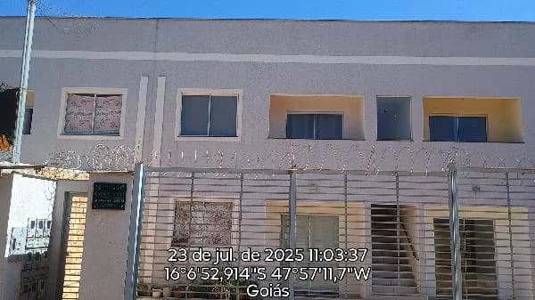Apartamento - 2 Quartos - Cidade Ocidental - Ocupado — foto 2