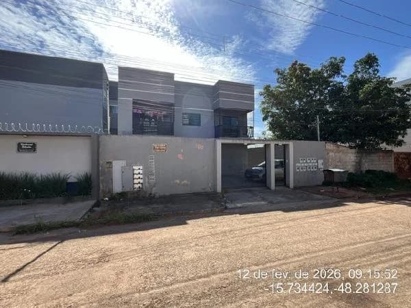 Apartamento - 2 Quartos - Aguas Lindas de Goias - Ocupado — foto 2