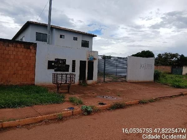 Apartamento - 2 Quartos - Cidade Ocidental - Ocupado — foto 2