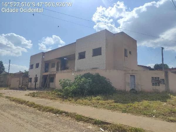 Apartamento - 2 Quartos - Cidade Ocidental - Desocupado — foto 2