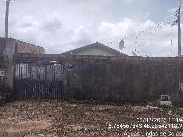 Casa - 2 Quartos - Aguas Lindas de Goias - Ocupado — foto 2